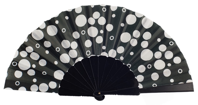 Plastic fan with polka dots 10NEB