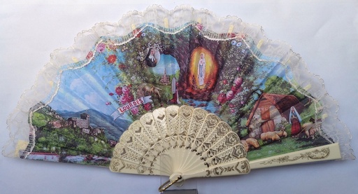 [646] Abanico plástico colección